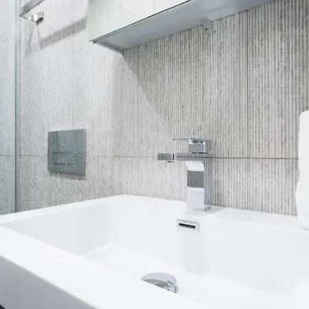 Apartment 180-2 Brand New 2br 1bath East Village