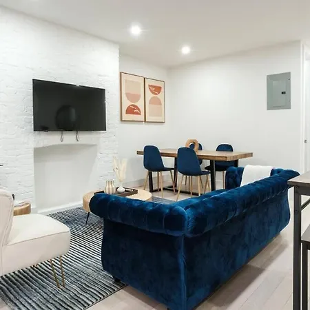 180-1 3br 2baths With Private Outdoors East Village Apartment *