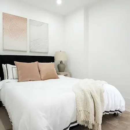 Apartment 180-1 3br 2baths With Private Outdoors East Village