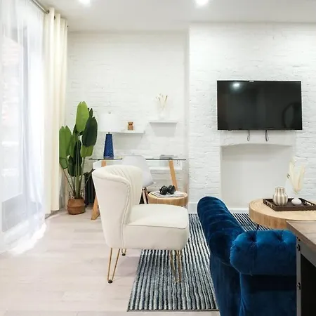Apartment 180-1 3br 2baths With Private Outdoors East Village