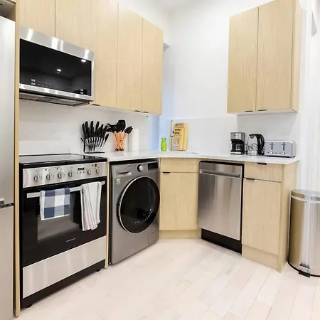 170-g 3br Duplex With Outdoor Space East Village * New York