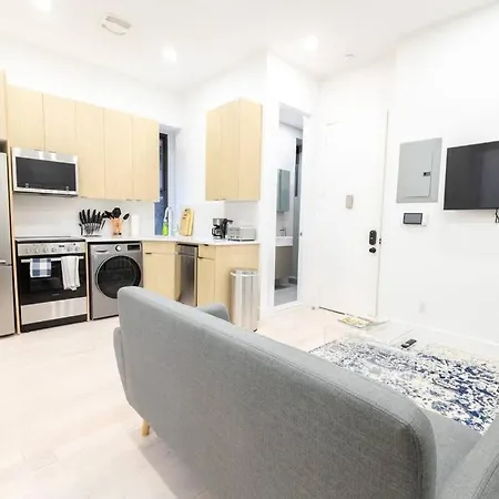 170-g 3br Duplex With Outdoor Space East Village Apartment