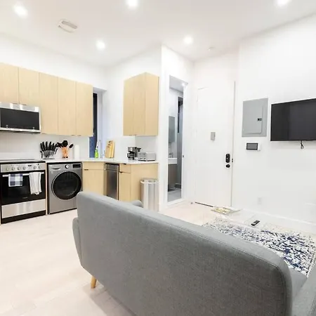 Apartment 170-g 3br Duplex With Outdoor Space East Village