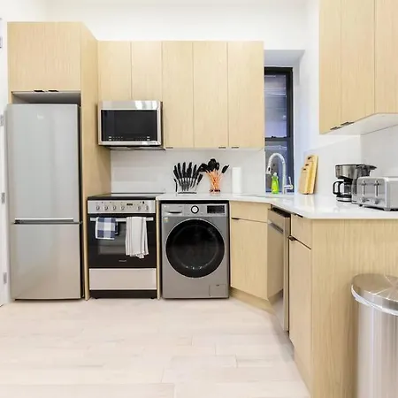 Apartment 170-g 3br Duplex With Outdoor Space East Village New York