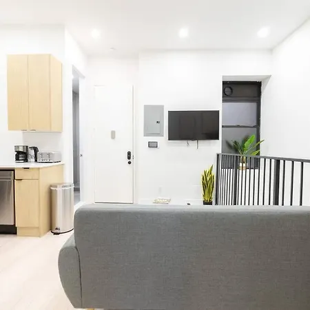 170-g 3br Duplex With Outdoor Space East Village * New York