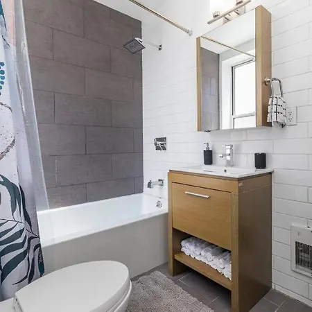 Heart Of East Villgem 1br1ba Washer Dryer! * New York