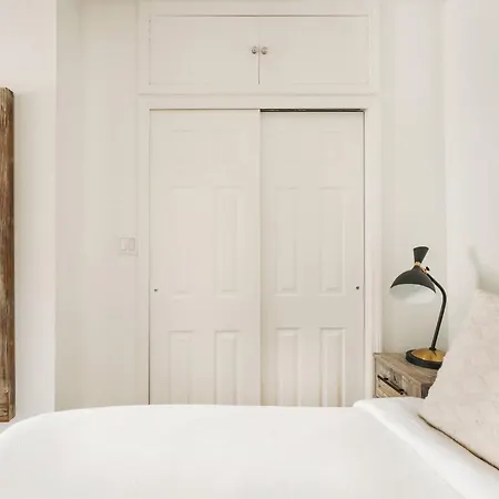 Apartment 69-3a Prime Les Modern Brand New 1br