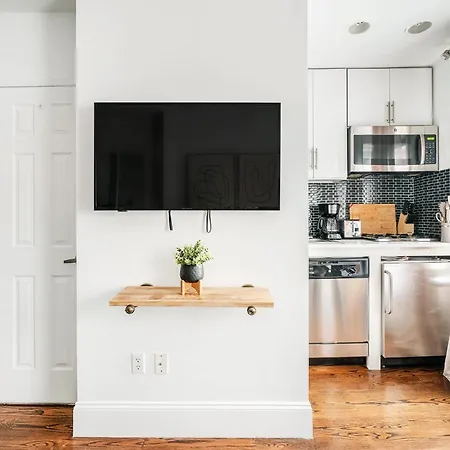 69-3b Prime Lower East Side Brand New 1br *