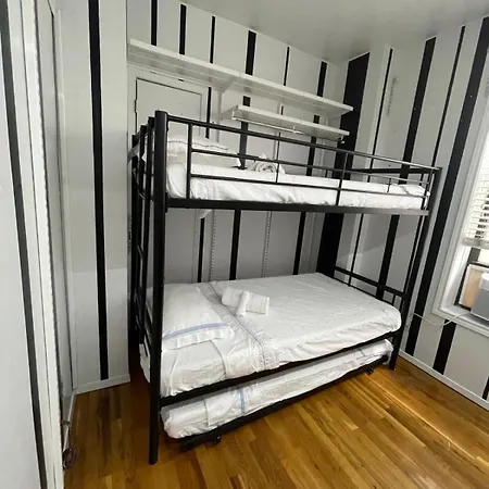 2 Bedrooms Flat 5 Minutes From Times Square Apartment New York