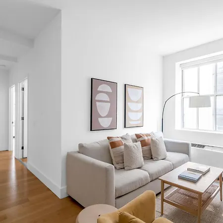 Luxury 2br 1bath Financial District Escape Near Street Apartment