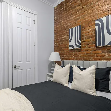 Trendy Nolita With Eclectic Style Apartment *