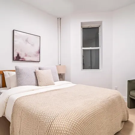 Cozy 3br 2ba East Village Near Tompkins Square Park * New York