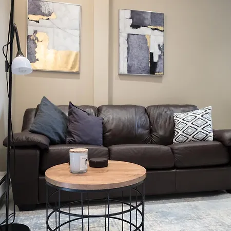2 Bd Next To Park * New York