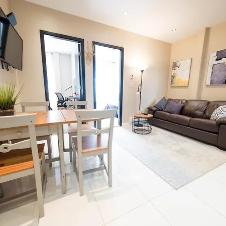 2 Bd Next To Park
