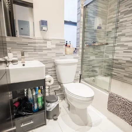 2 Bd Next To Park Apartment New York