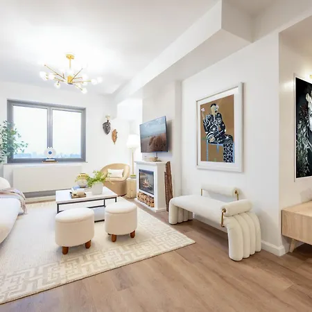 Apartment Designer For 6, Views, Near Times Square! *