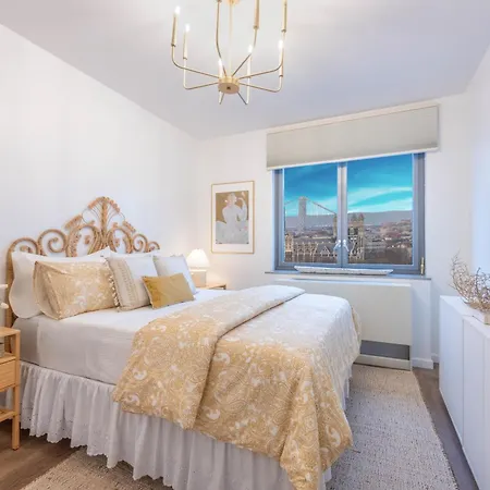 Designer For 6, Views, Near Times Square! * New York