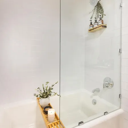 Apartment Designer For 6, Views, Near Times Square!