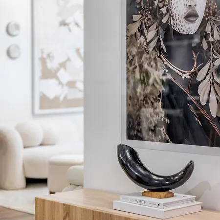Designer For 6, Views, Near Times Square! New York