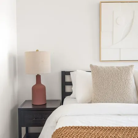 Apartment Lower East Side 3bedroom And 1bath Near Nyc Iconic Landmarks