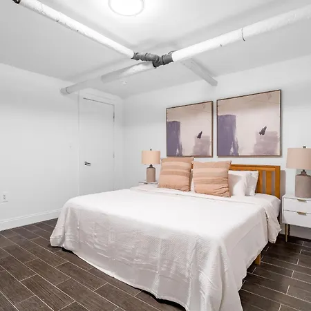 Trendy 3bedroom 2bath Escape Near Hudson River Park & The High Line *