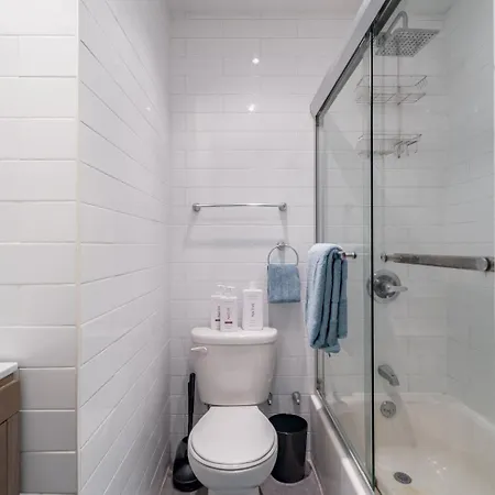 Trendy 3bedroom 2bath Escape Near Hudson River Park & The High Line New York