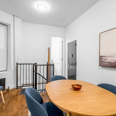 Trendy 3bedroom 2bath Escape Near Hudson River Park & The High Line Apartment