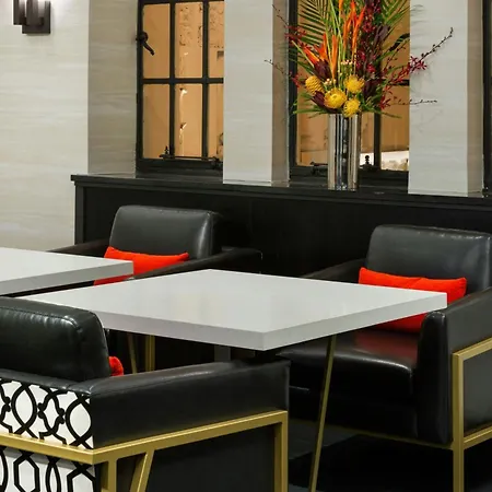 The Lexington Hotel, Autograph Collection Hotel 4*