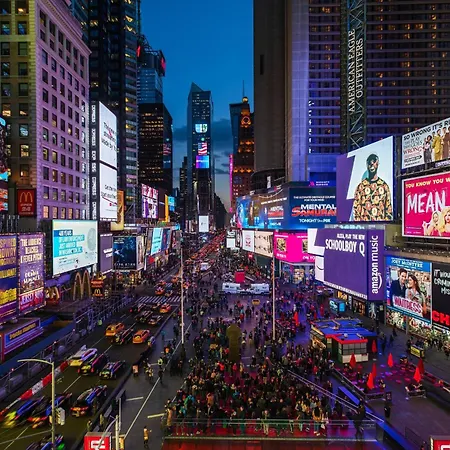 Hotel Renaissance Times Square By Marriott 4*