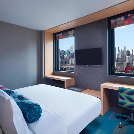 Aloft By Marriott Long Island City-Manhattan View Hotel