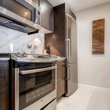 Apartment Global Luxury Suites At The Olivia