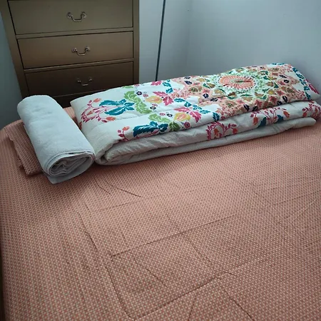 Comfy Private Queen Rm A Homestay