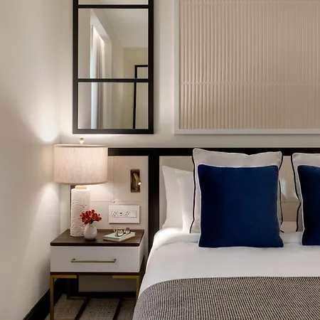 The Chemists Club Hotel 4*
