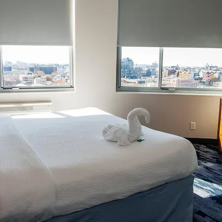 Hotel Fairfield & By Marriott Brooklyn 3*