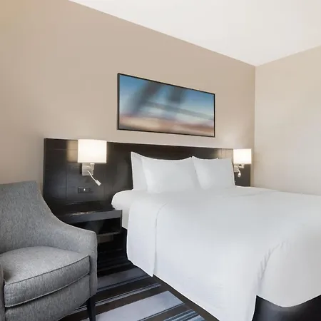 Courtyard By Marriott Jfk Airport New York