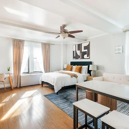 73-1120 New Uws Doorman Gym Apartment New York