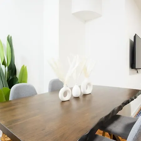 49-3b Newly Renovated 2br Wd Midtown East Apartment New York