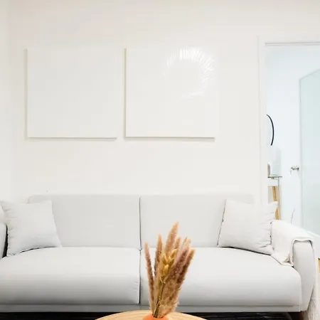 49-3b Newly Renovated 2br Wd Midtown East * New York