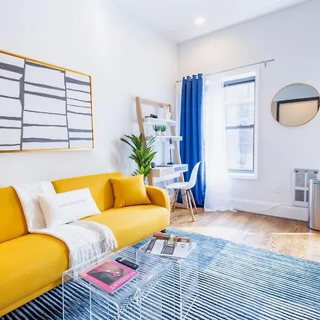 Apartment 69-5c Festive Comfort Brand New 1br Lower East Side Christmas Ready