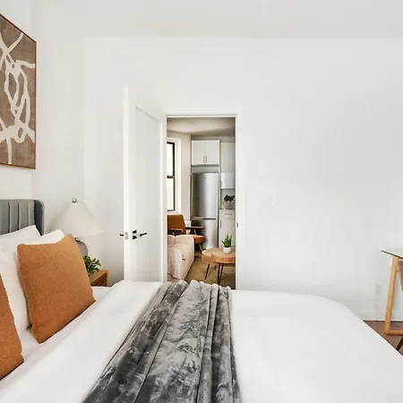 1290-10 New Renovated 2 Bedrooms In Ues New York