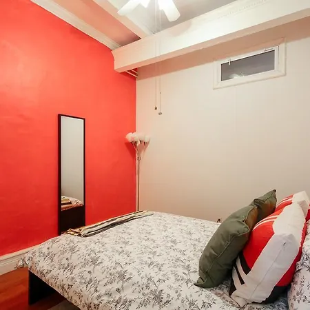 Massive  4 Bedroom 15min From Times Square