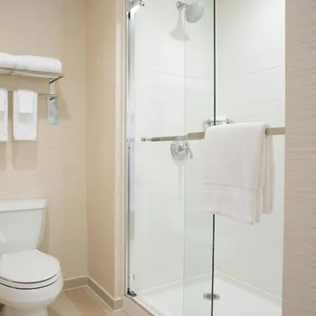 Fairfield & By Marriott Queens/fresh Meadows New York