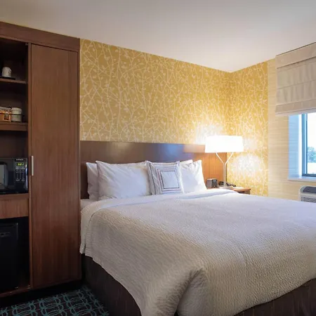 Hotel Fairfield & By Marriott Queens/fresh Meadows New York