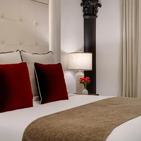 The Chemists Club Hotel 4*