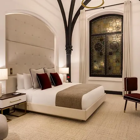 Hotel The Chemists Club 4*