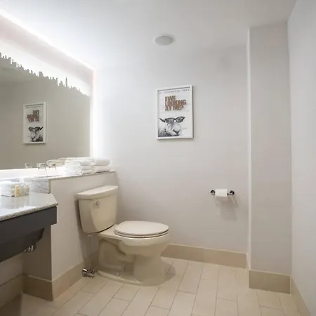 Renaissance Times Square By Marriott Hotel 4*