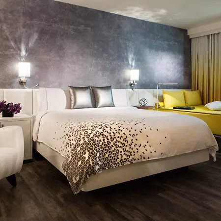 Renaissance Times Square By Marriott Hotel 4*