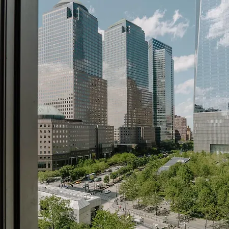 World Center 4*