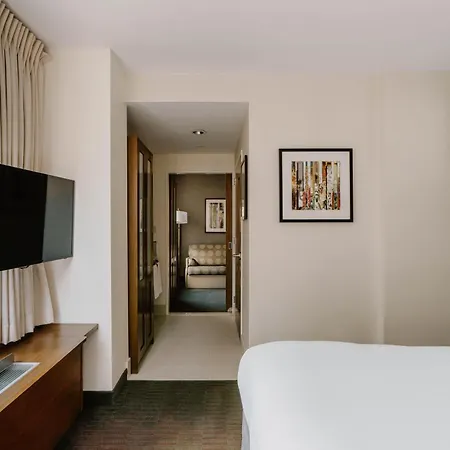 Boutique At Grand Hotel New York