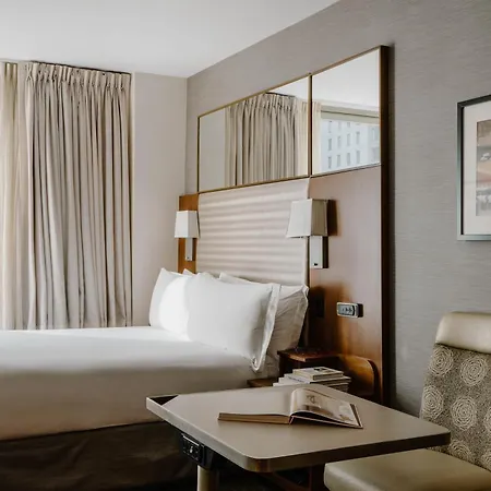 Boutique At Grand Hotel 4*